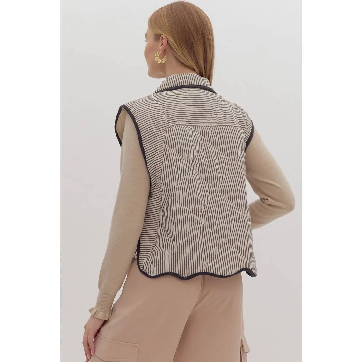 Striped Scalloped pattern quilted vest