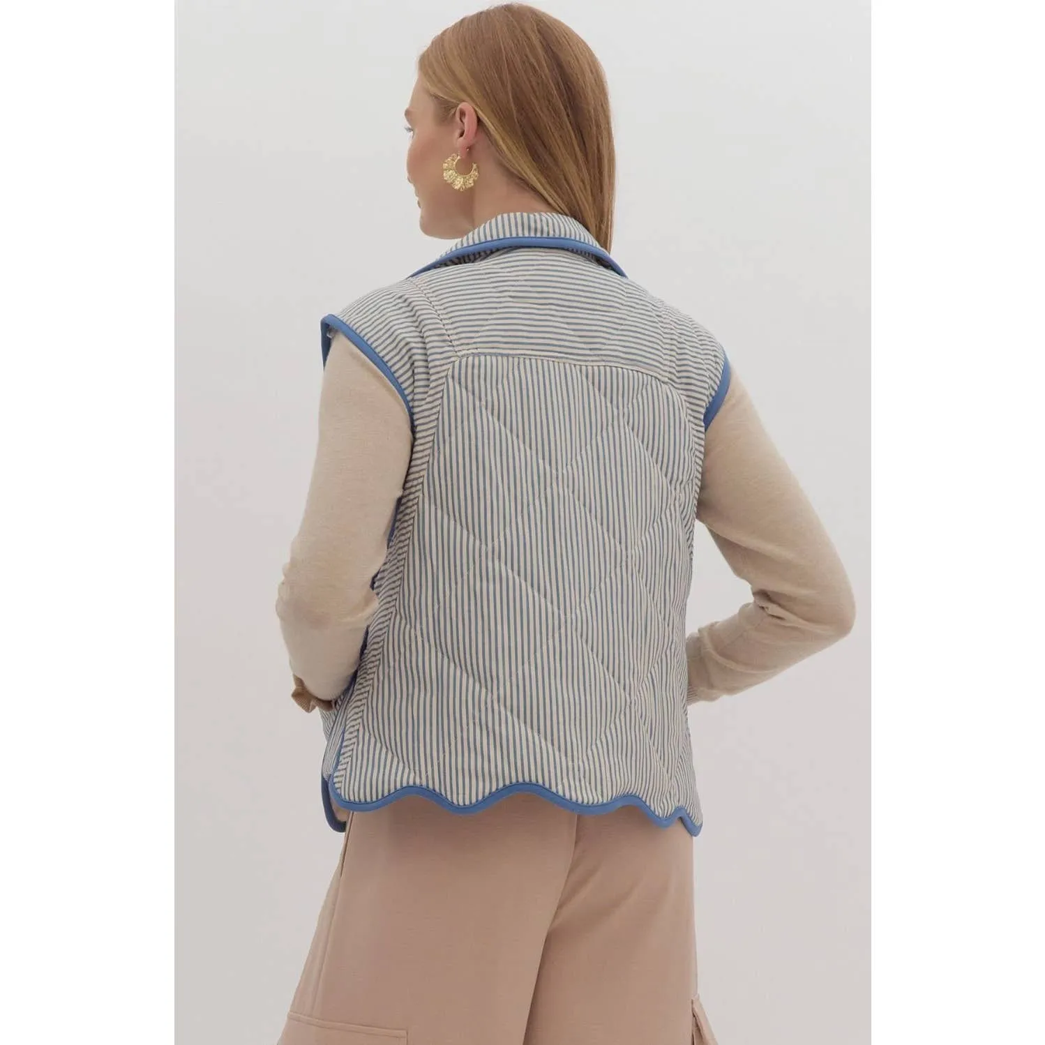 Striped Scalloped pattern quilted vest