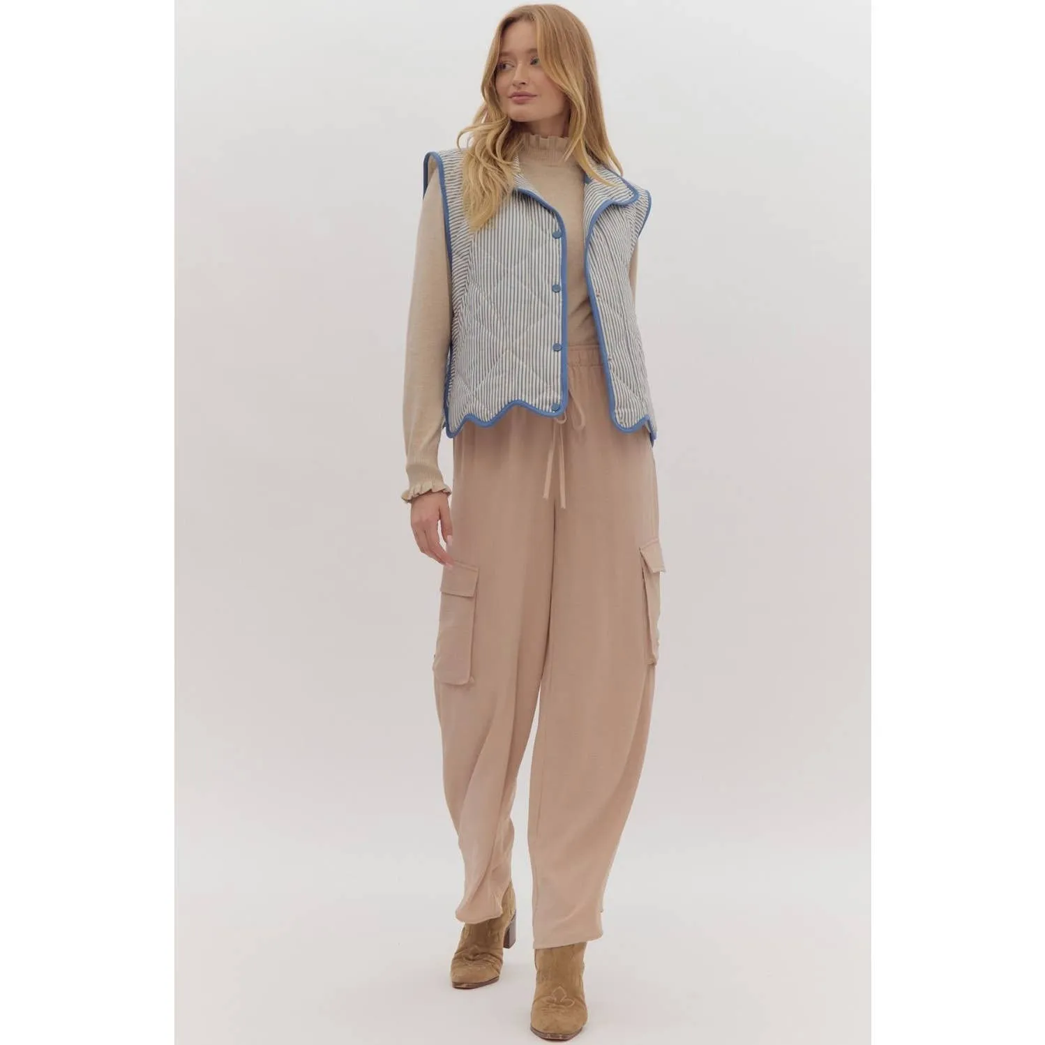 Striped Scalloped pattern quilted vest